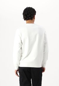Lacoste Felpa - flour/green