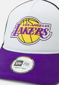 New Era TRUCKER UNISEX - Gorra - los angeles lakers