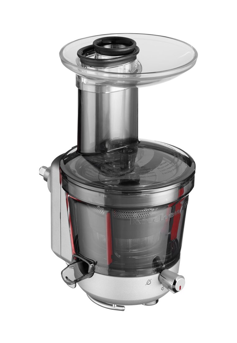 Extracteur de jus avec une base en métal argenté, un bol en plastique transparent et un couvercle supérieur transparent. Il présente des accents rouges, un bouton de contrôle et un filtre fin.