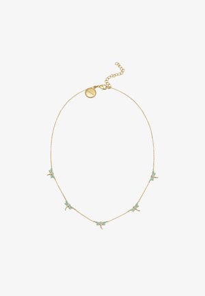 Gul kæd necklace med lysegrønne sommerfugleformede detaljer, med en lobsterspænde og justerbar kæde for længdevariation.