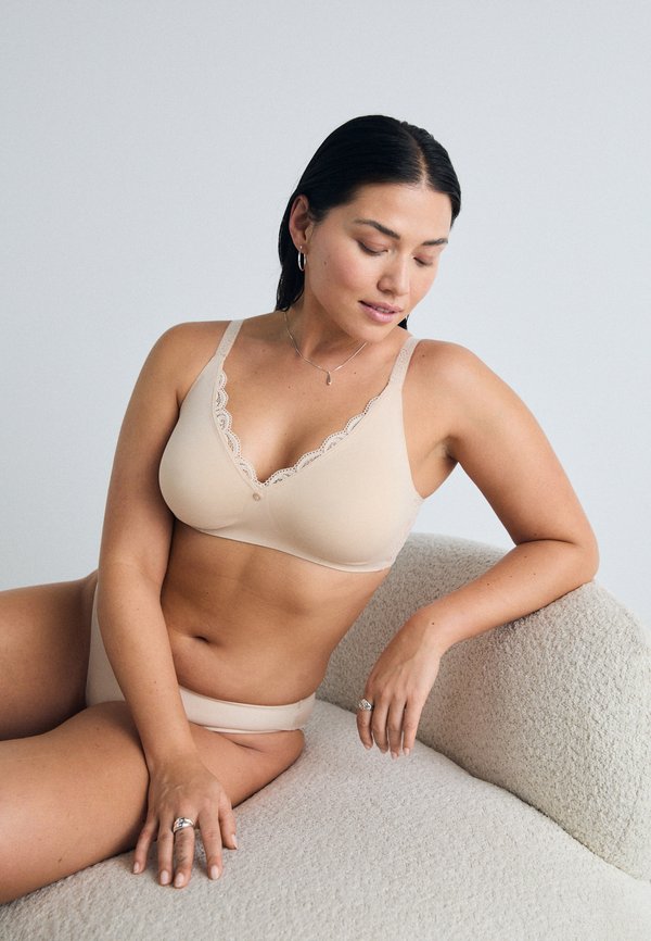 AMOURETTE N01 - Triangle bra - skin2