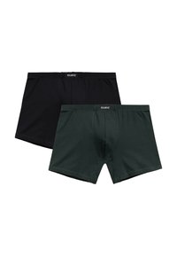 Dwie pary majtek typu bokserki w kolorze czarnym i ciemnozielonym z bawełny. Każda z nich ma elastyczny pas z metką "ATLANTIC"; posiadają konstrukcję wspierającą w kieszeni.