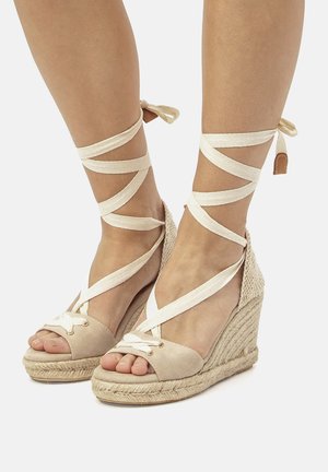 mtng Alpargatas - beige