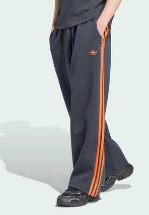 adidas Originals, ADICOLOR BAGGY JOGGERS - Träningsbyxor - night grey