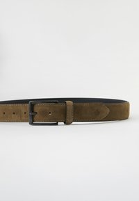 Thumbnail Image 2