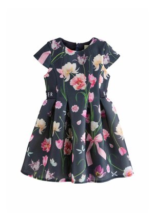 Abito floreale in blu navy, con fiori colorati rosa e bianchi, maniche corte e gonna svasata. Tessuto strutturato con un motivo sottile.