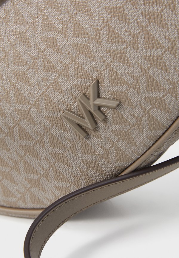 POUCHETTE - Handbag - birch2