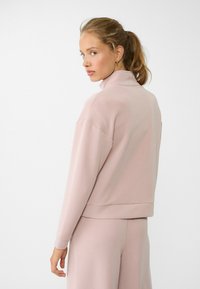 Stradivarius SOFT-TOUCH - Sportska majica - pink