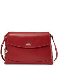 Rote Lederhandtasche mit Klappenverschluss, verstellbarem Tragegurt, geschwungenem Design und silbernem Logoschild. Strukturiert Oberfläche mit glatter Fertigung.