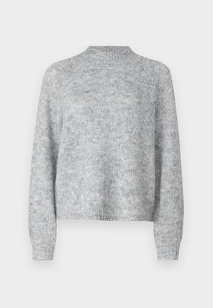 Lichtgrijze trui met hoge nek, lange mouwen en een losse pasvorm. Gemaakt van een textuur gebreide stof met subtiele kleurvariaties.