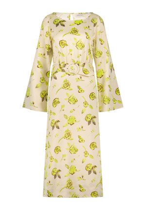 Floralen jurk met klokmouwen, beige achtergrond, grote groene en bruine bloemenprint, tailleriem, gladde stof, vloerlengte ontwerp.