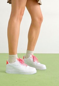 Miniatyrbilde 2