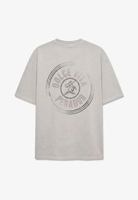 Nevybrané, vintage light grey