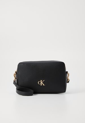 MINIMAL MONOGRAM CAMERA BAG - Torba čez telo - black