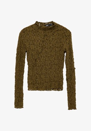 Top met lange mouwen van getextureerde olijfgroene stof met een hoge halslijn en een golvende zoom; heeft een gelaagd, gerimpeld ontwerp.