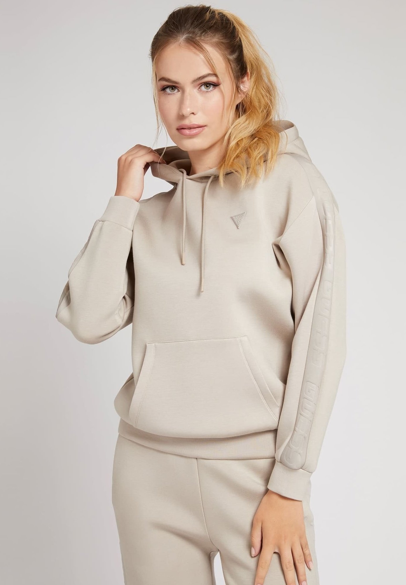 Guess Sweat à capuche - beige - ZALANDO.FR