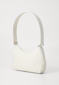 Calvin Klein Jeans SLEEK SHOULDERBAG - Kézitáska - tofu