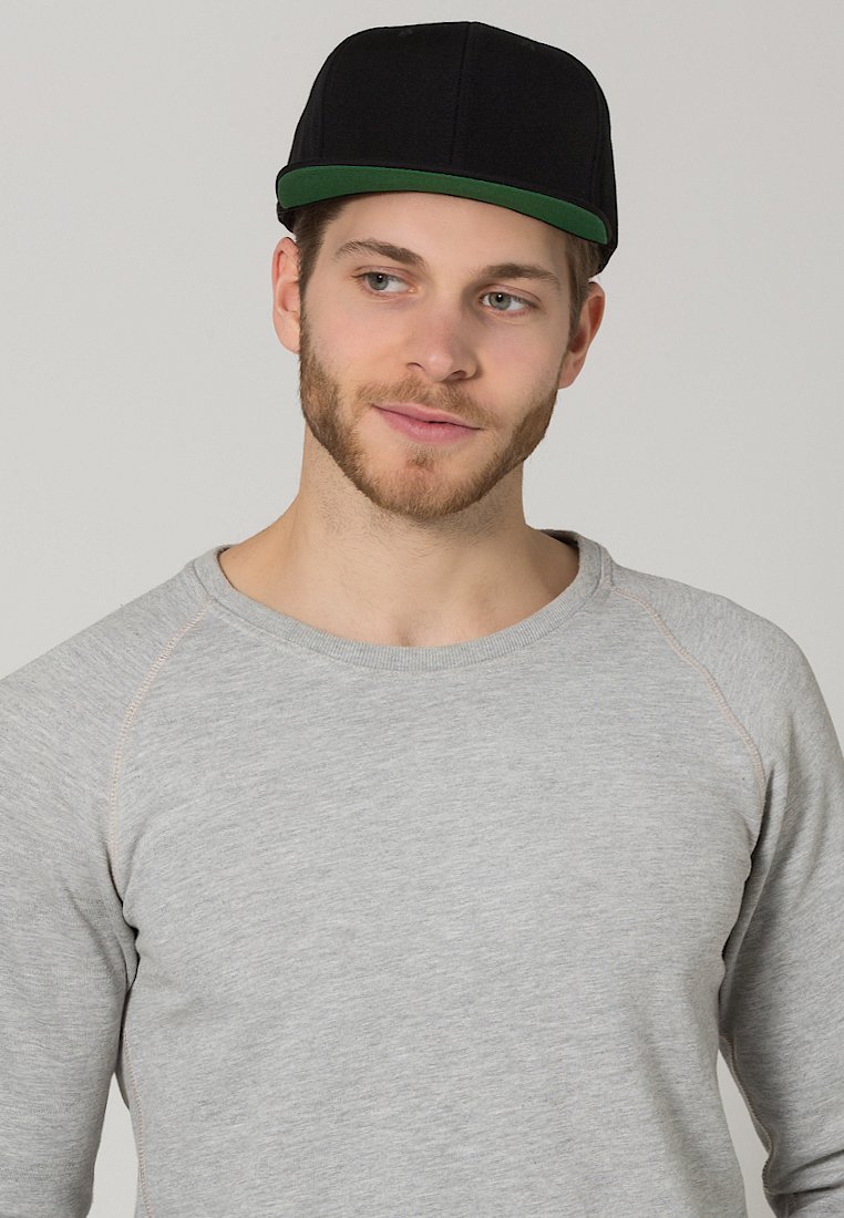 Flexfit - CLASSIC SNAPBACK - Caps - black, Forstør