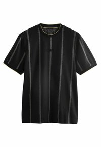 Sort kortærmet t-shirt med vertikale sølvstriber og "ROMA" broderet på fronten; har en halsudskæring med gul kant.