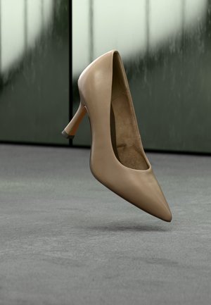 Marco Tozzi, Decolleté - dark cappuccino