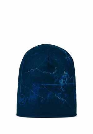 Blaues Beanie mit Marmor-Muster, aus dehnbarem Stoff. Verfügt über eine abgerundete Oberseite und ein kleines Logo auf der linken Unterseite.