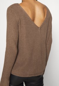 Even&Odd Jumper - light brown