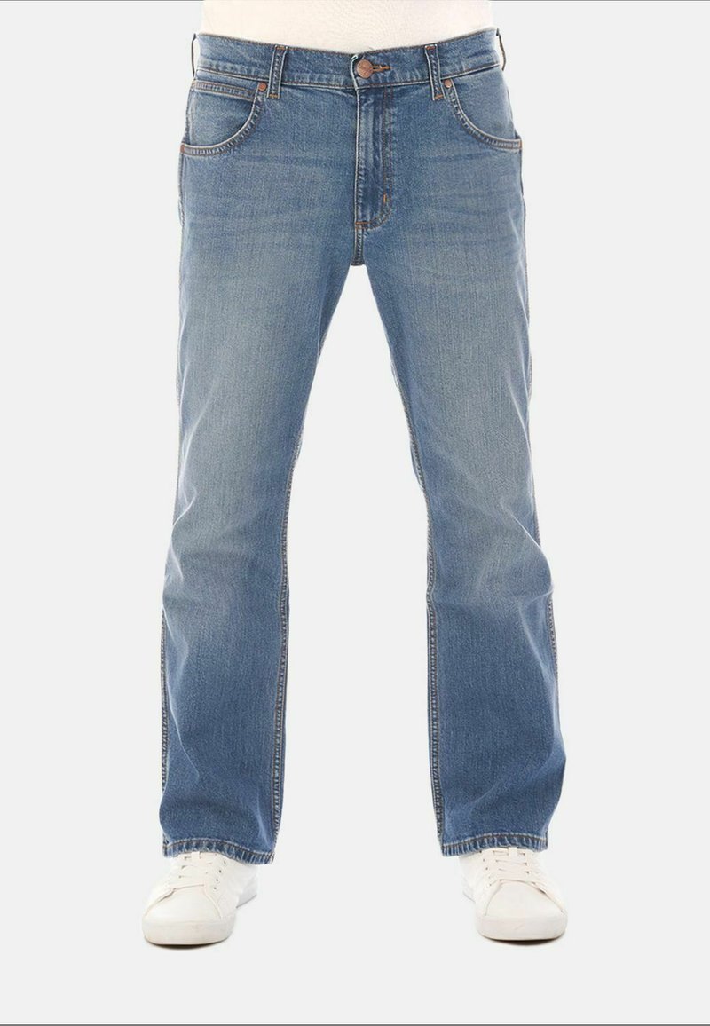 Wrangler JACKSVILLE - Jeans Bootcut - vintage worn wssknz/light-blue ...