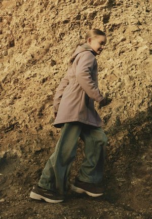 Softshell jakna - elderberry