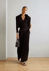 Morgan DELOR - Blūze - noir