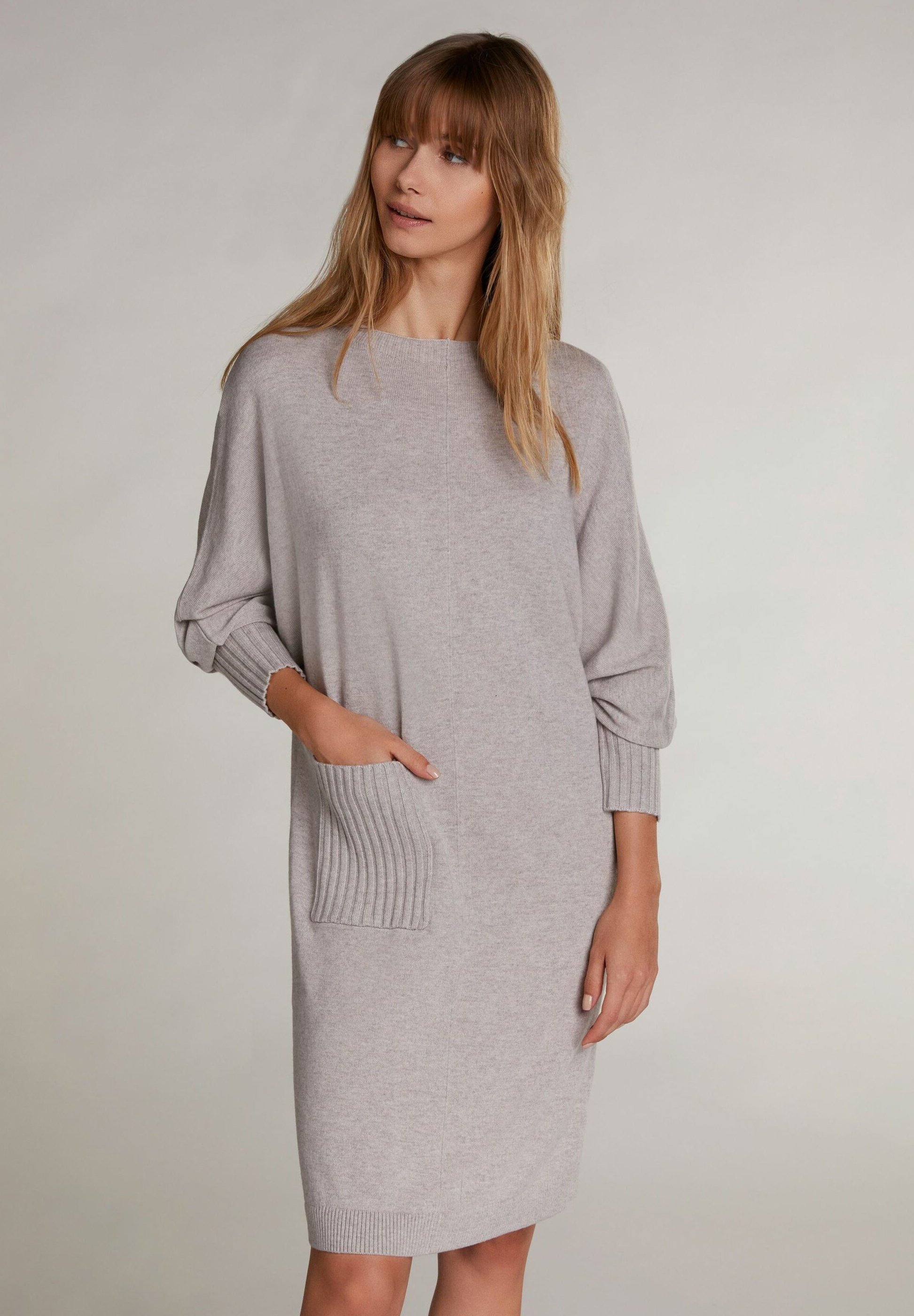Oui Strickkleid Light Taupe Mel Silberfarben Zalando De 