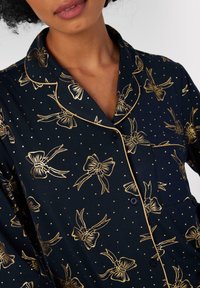 Chelsea Peers GOLD FOIL RIBBON BOW LONG SET - Pyjamas - navy