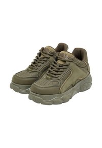 Olivgrüne Sneakers aus einer Kombination von Leder und Mesh-Materialien, mit durchbrochener Gestaltung, gepolstertem Schaft und dicker Gummisohle.