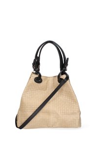 Beige geweven handtas met een getextureerd oppervlak, zwarte leren handvatten en een afneembare schouderband. Zacht, slungelig ontwerp met ronde accenten.