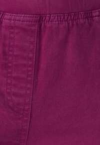 Damart COURT GABARDINE EXTENSIBLE - Pantalones - purple