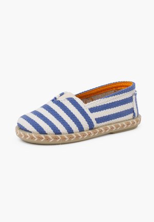 Canvas espadrille in blue and white stripes, featuring a braided jute sole, slip-on design, and orange inner lining.