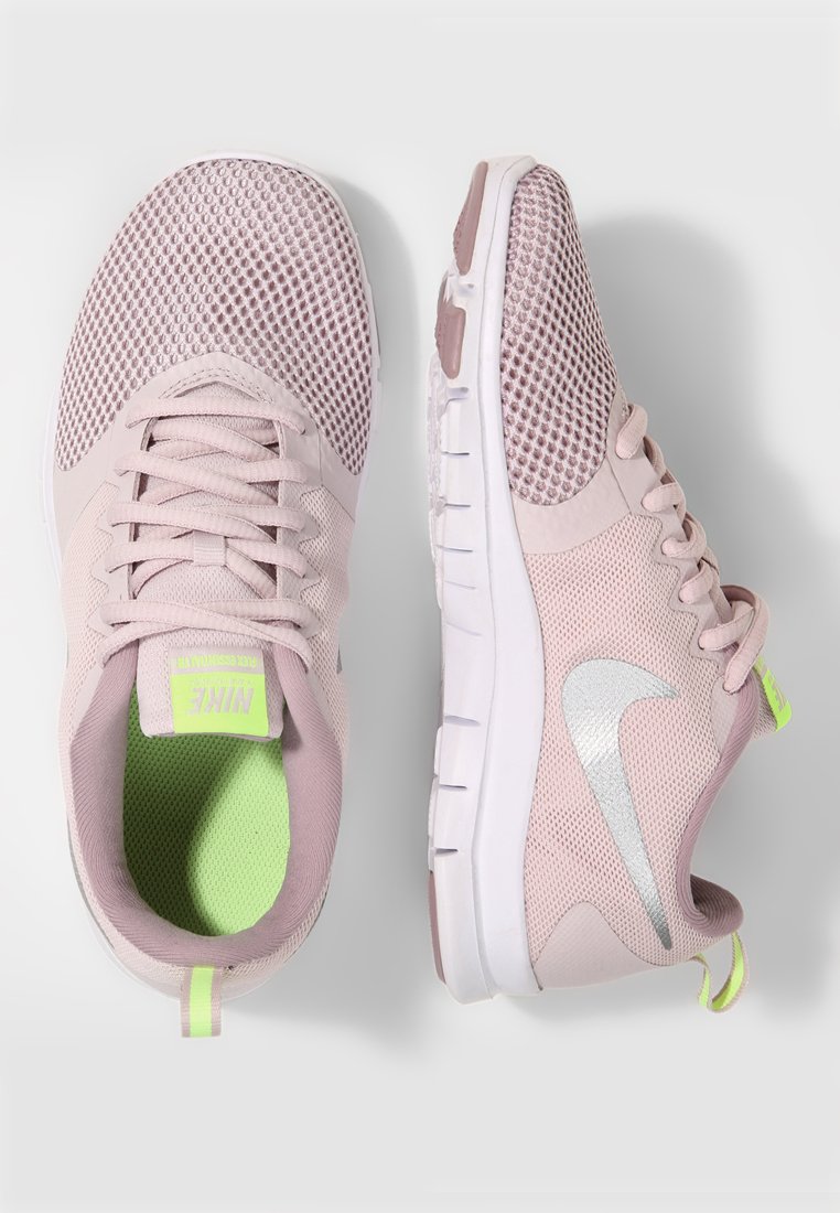 wmns nike flex essential tr barely rose