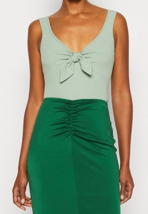 Top - light green