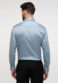Eterna PERFORMANCE SHIRT - MODERN FIT - Businesshemd - graublau