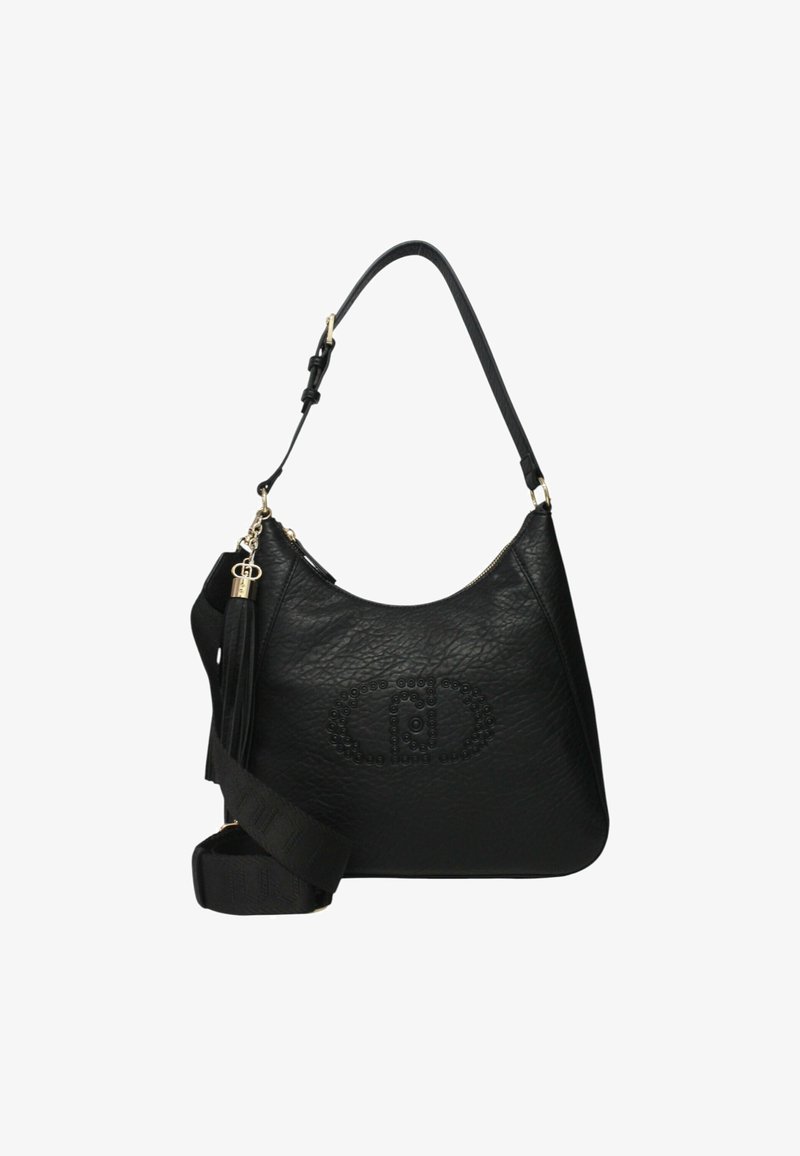 Sac à bandoulière en cuir noir avec bandoulière réglable, fermeture éclair, détail pompon et motif circulaire embossé sur le devant.