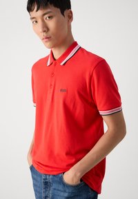 BOSS PADDY - Pólóing - open red