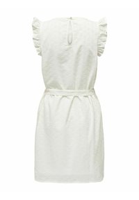 Weißes knielanges Kleid mit einem strukturierten Muster, kurzen Rüschensäumen, einem Schlüsselverschluss im Rücken und einem Stoffgürtel in der Taille.