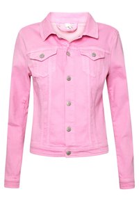 Chaqueta de mezclilla rosa con cierre de botones en la parte delantera, dos bolsillos en el pecho y mangas largas. Presenta herrajes de tono plateado y un corte estructurado.