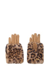 Gants à imprimé léopard avec une matière en fausse fourrure beige, offrant une texture douce, des bouts de doigts beige uni, et un petit emblème doré.