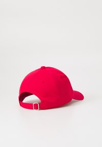 HUGO CARA - Caps - red