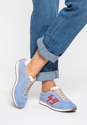 JADE - Trainers - hell-blau