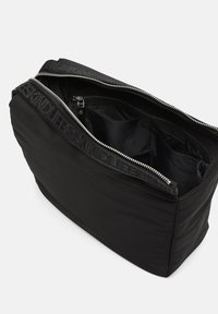 Liebeskind Berlin ZIP M ORGANIZER FÜR DIE - Handtasche - black