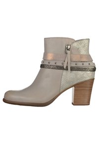 Tamaris Botines bajos - grey