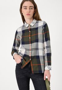 Barbour MOORLAND SHIRT - Blusa com botões - olive/spiced pumpkin