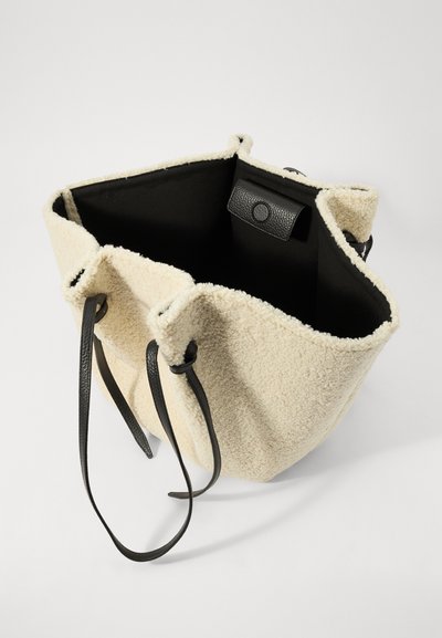 Yuzefi LARGE MOCHI - Maisiņveida soma - cream