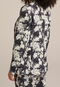 WE Fashion Blejzr - black